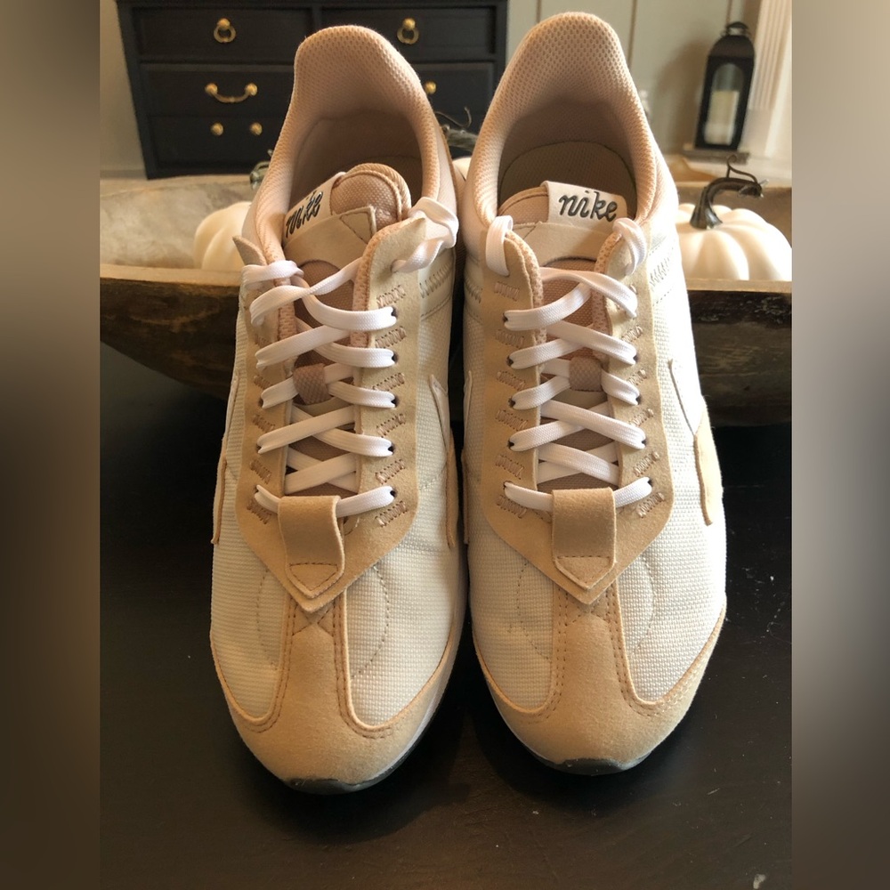 Nike Air Pre Day Size 8 - Picture 2 of 5